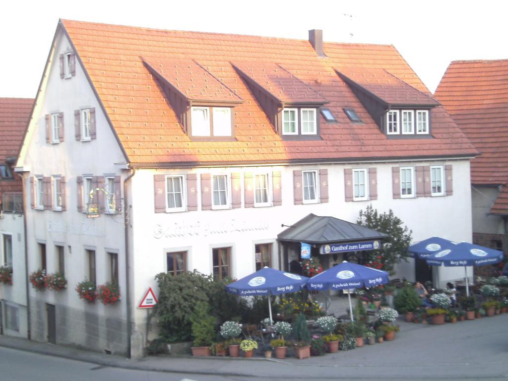 Gasthof Zum Lamm Gomadingen Eksteriør bilde