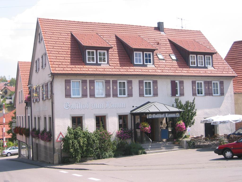 Gasthof Zum Lamm Gomadingen Eksteriør bilde
